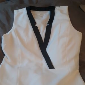 Brand new, never worn emerson rose top